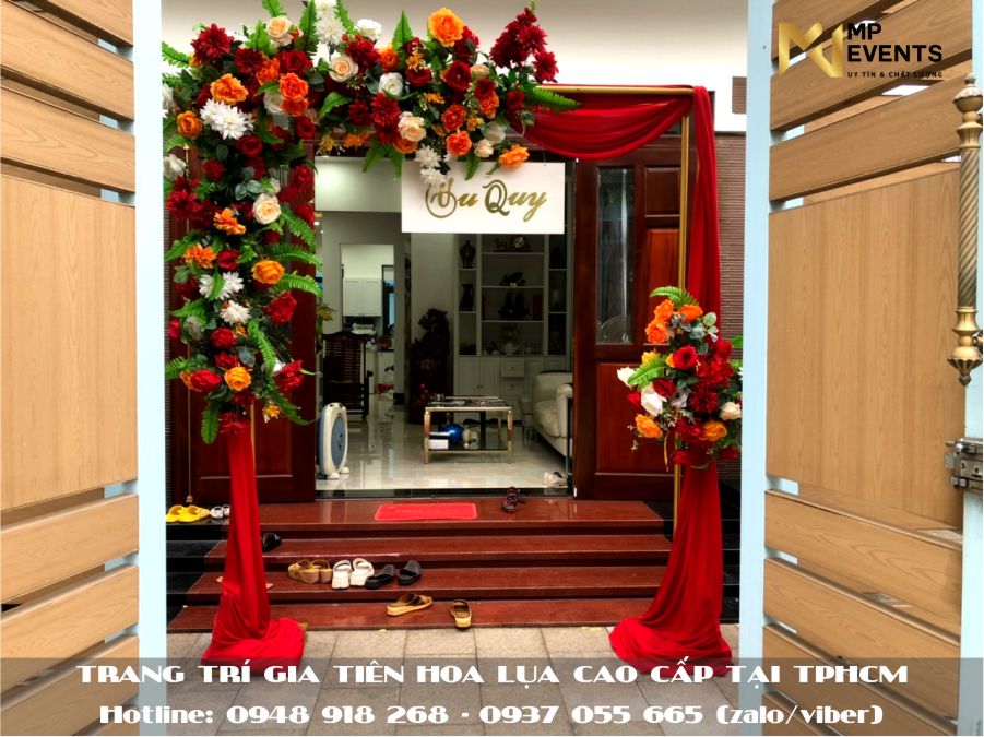 Bán cổng cưới hoa lụa cao cấp tại TPHCM