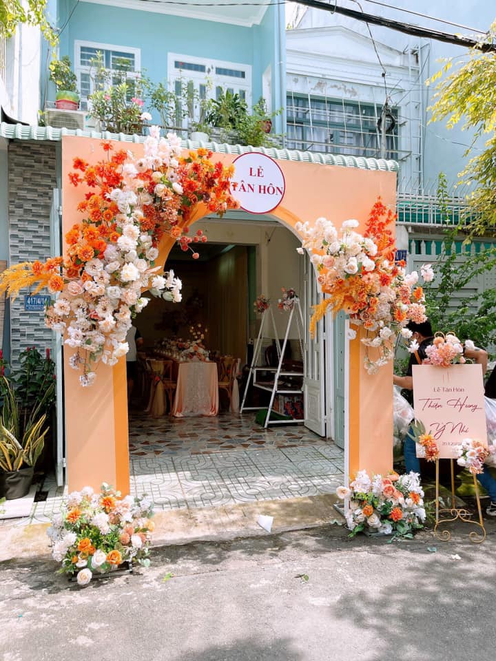 Chỗ bán cổng hoa cưới đẹp tại tphcm