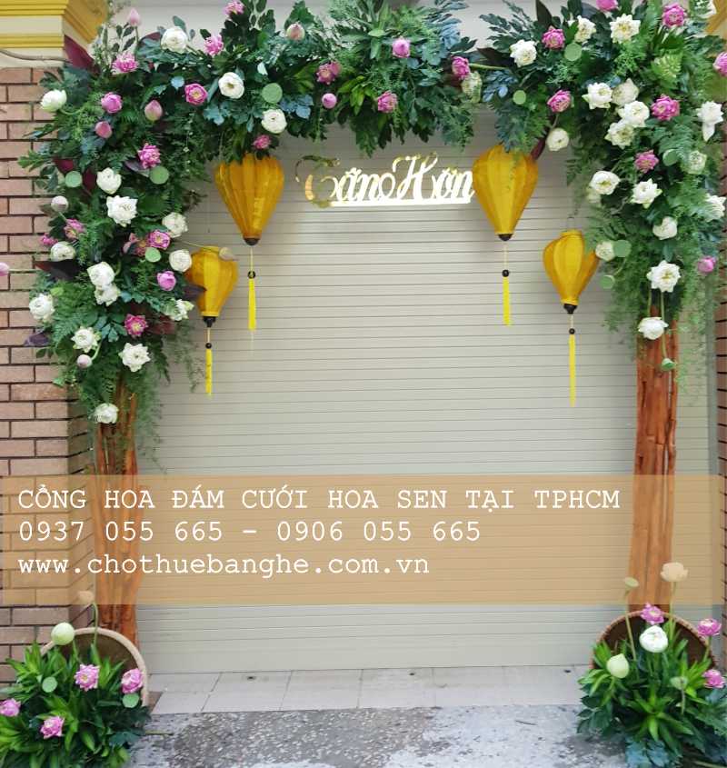 Cổng cưới bằng hoa sen tại TPHCM