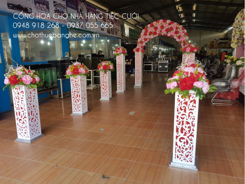 Bán cổng hoa cho nhà hàng, bán đôn hoa trang trí lối đi nhà hàng TPHCM
