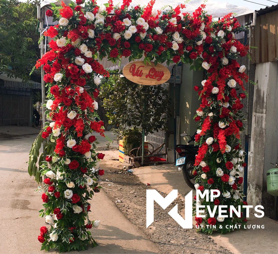 Cho thuê cổng hoa cưới đẹp giá rẻ tại tphcm giá chỉ 790,000 vnđ/cổng