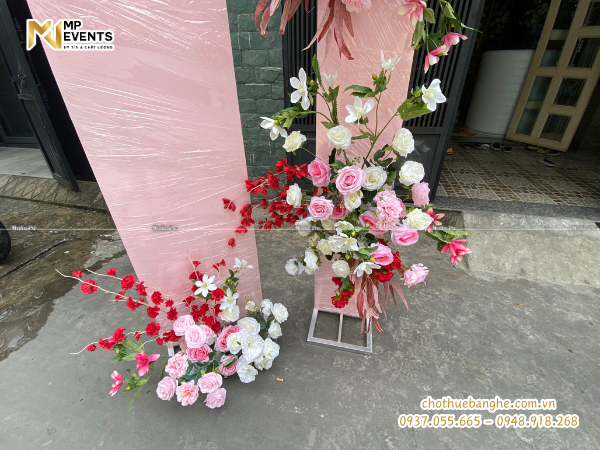 Đơn vị bán khung cổng hoa cưới uy tín tại tphcm