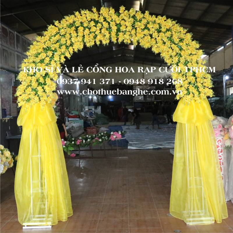 Kho sỉ và lẻ cổng hoa rạp cưới giá dưới 4 triệu đồng tại TPHCM