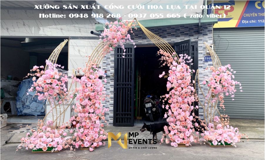 Xưởng sản xuất cổng cưới hoa lụa tại quận 12