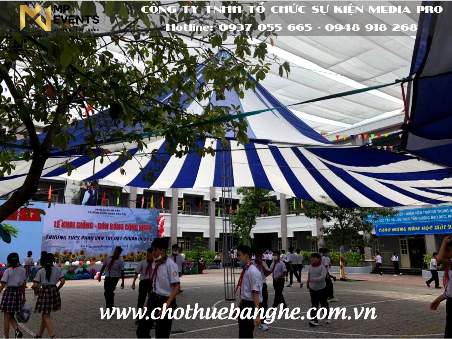 Cho thuê dù che khu sân khấu lễ khai giảng tại trường THCS Phan Văn Trị, Gò Vấp