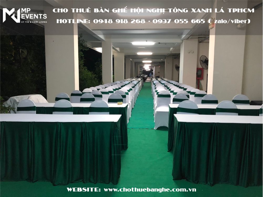 Cho thuê bàn ghế hội nghị tông màu trắng - xanh lá tại TPHCM