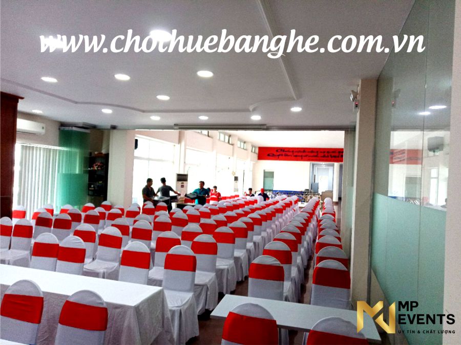 Cho thuê ghế banquet tổ chức sự kiện tại Tân Phú