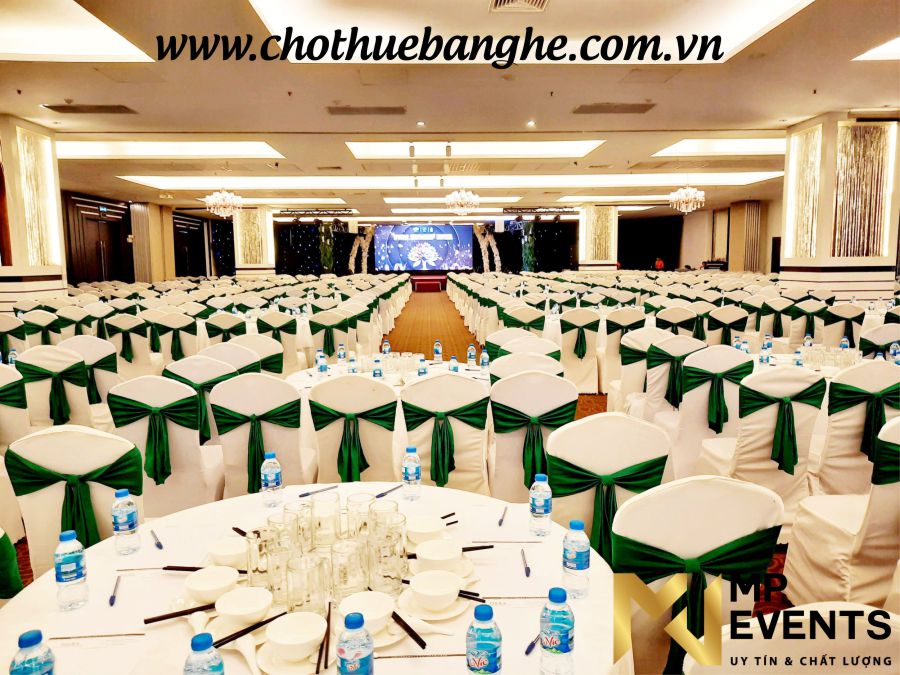 Cho thuê bộ bàn ghế tròn cho hội nghị, đám cưới tại khách sạn tại TPHCM