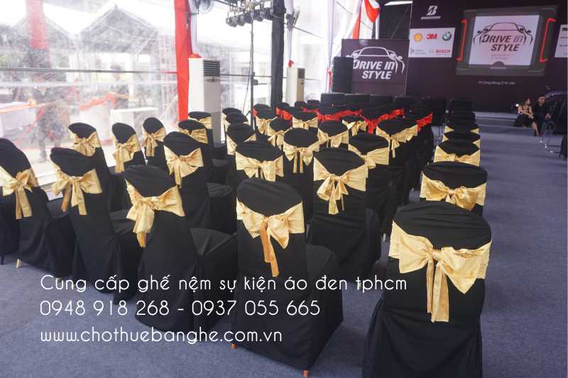 Cho thuê ghế nệm sự kiện màu đen tại Sân Vận Động Quân khu 7 Tân Bình