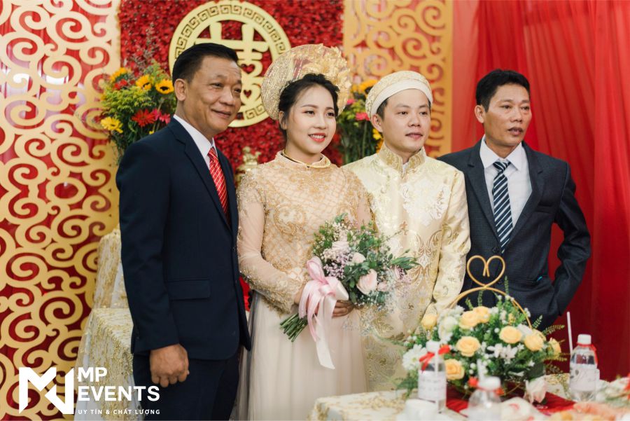 Trang trí gia tiên đám cưới đẹp Trúc Anh & Xuân Kiên 