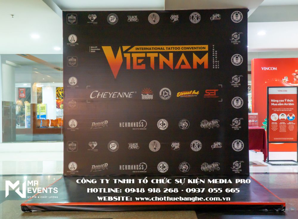 Cho thuê backdrop chụp hình sự kiện tại Quận 10, Cho thuê photo booth chụp hình tại Vietnam Tattoo Convention