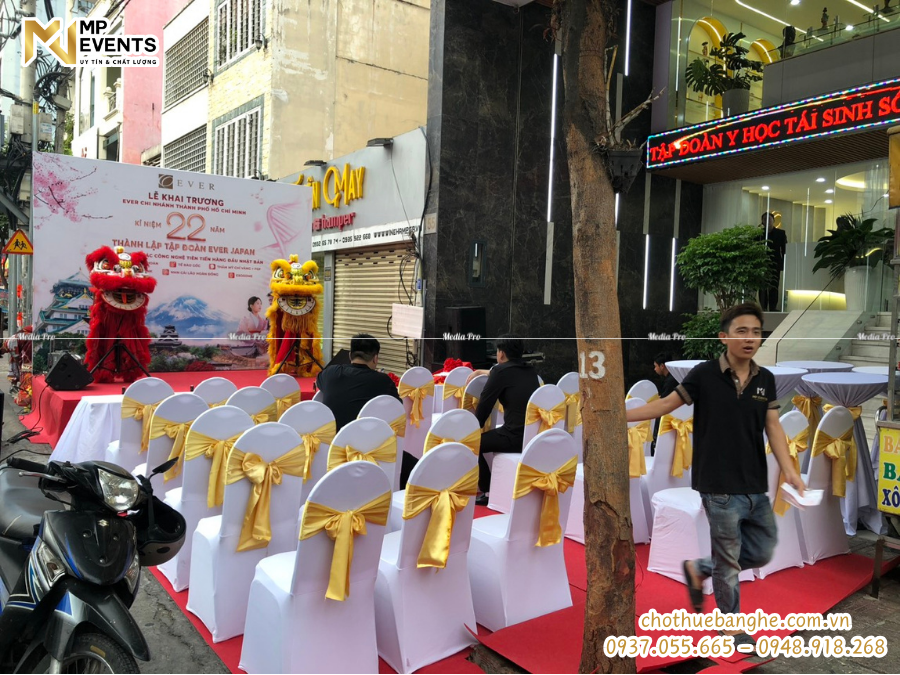 Cho thuê thảm đỏ trải sàn tổ chức lễ khai trương tại Phú Nhuận