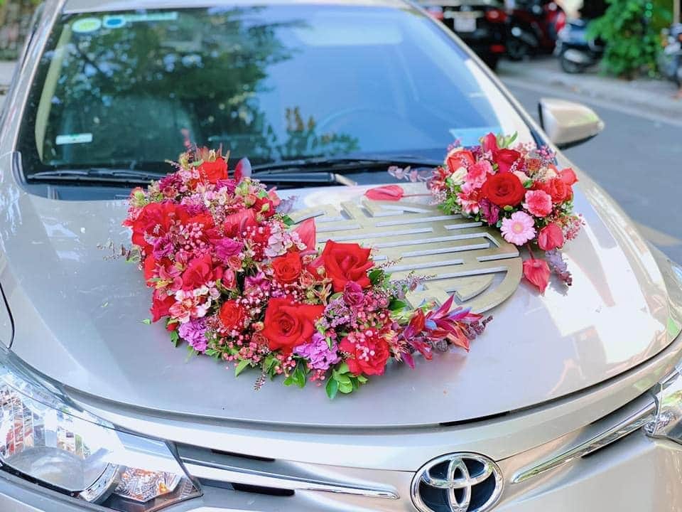 Địa chỉ trang trí xe hoa ngày cưới giá rẻ tại TPHCM