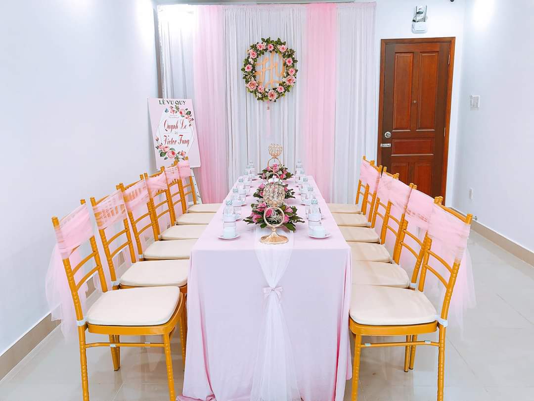 Mẫu trang trí gia tiên đám cưới đơn giản cho nhà nhỏ ở chung cư tại TPHCM
