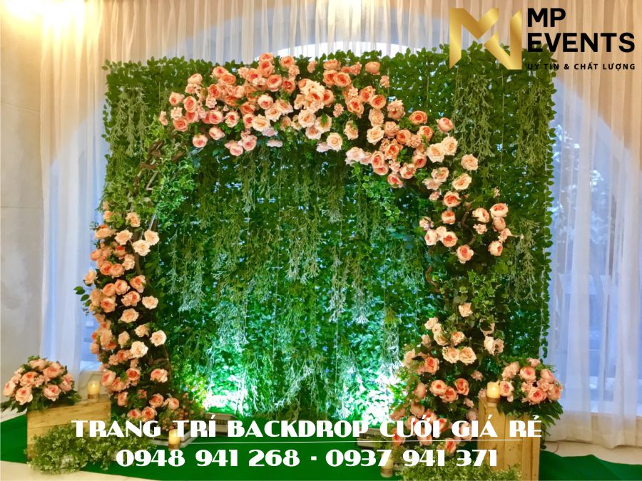 Trang trí backdrop cưới giá rẻ tại TPHCM
