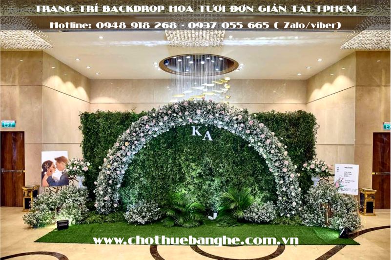 Trang trí backdrop cưới hoa tươi tại TPHCM
