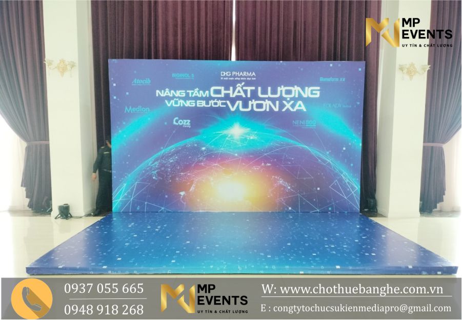 Cho thuê backdrop check in tại tphcm