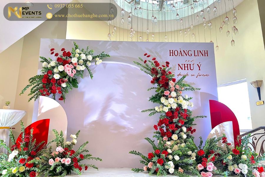 Cho thuê backdrop cưới hoa lụa tại Bình Thạnh