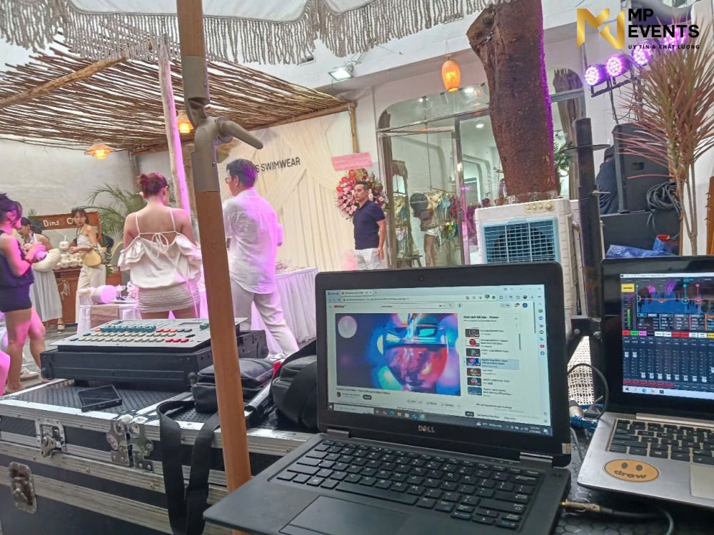 Sân khấu backdrop và âm thanh ánh sáng cho tiệc khai trương