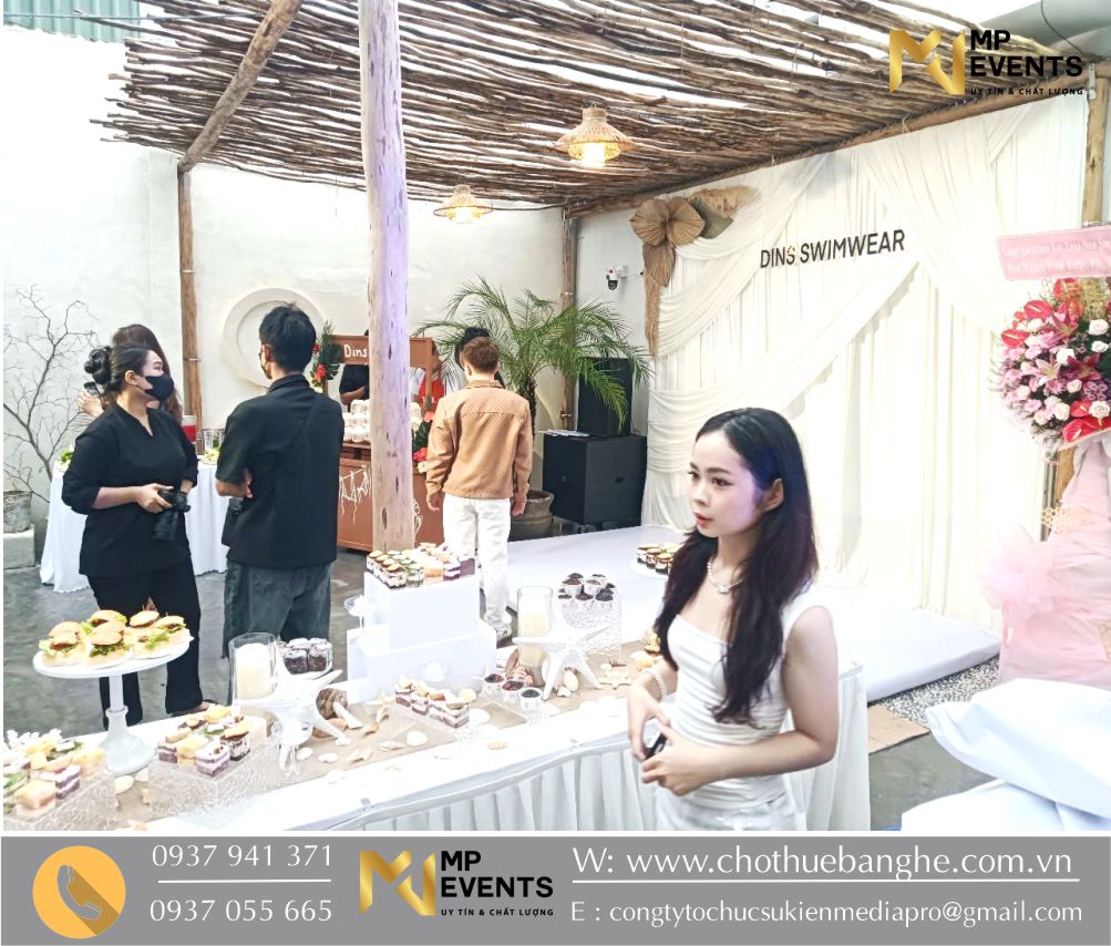 Trang trí phông chụp ảnh khai trương 