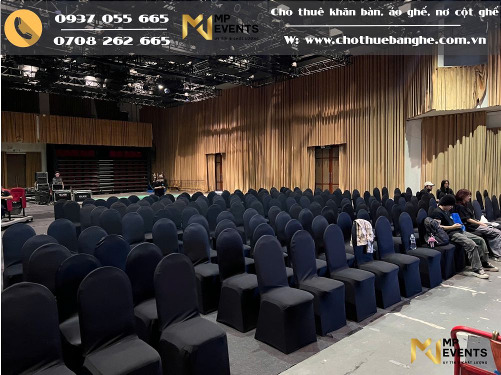 Chuyên cung cấp áo ghế, khăn phủ ghế hội nghị màu đen 