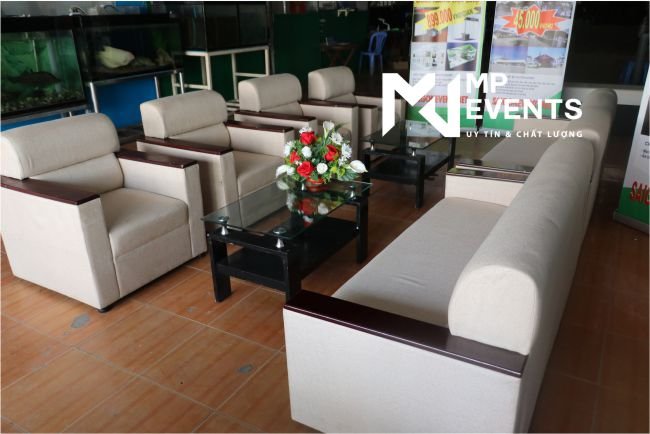 Mẫu sofa trắng cho sự kiện hội nghị quan trọng
