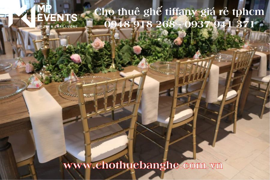 Siêu mê mẩn khi sử dụng ghế tiffany cho tiệc cưới