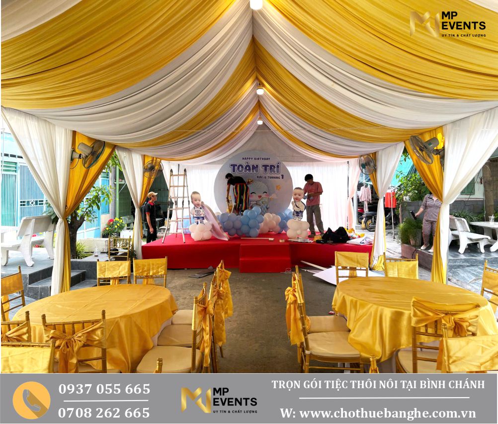 Cho thuê sân khấu - backdrop sân khấu tiệc thôi nôi tại Bình Chánh