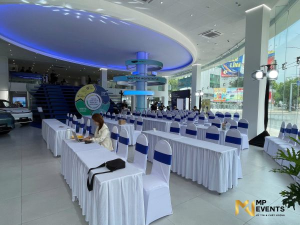 Cho thuê bàn IBM sự kiện tại TPHCM 
