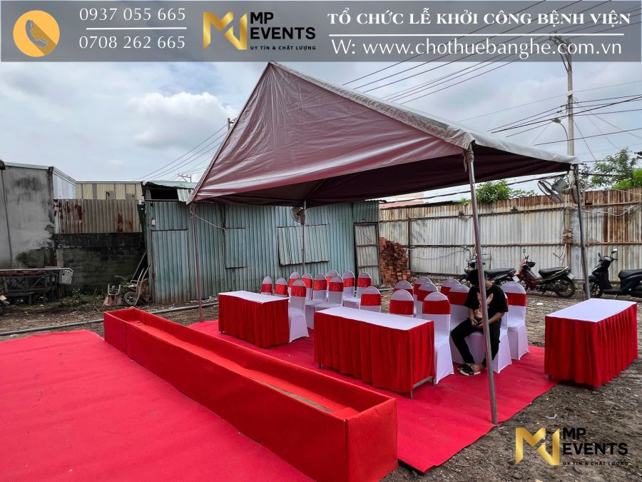 Cho thuê bục xúc cát thảm đỏ lễ khởi công