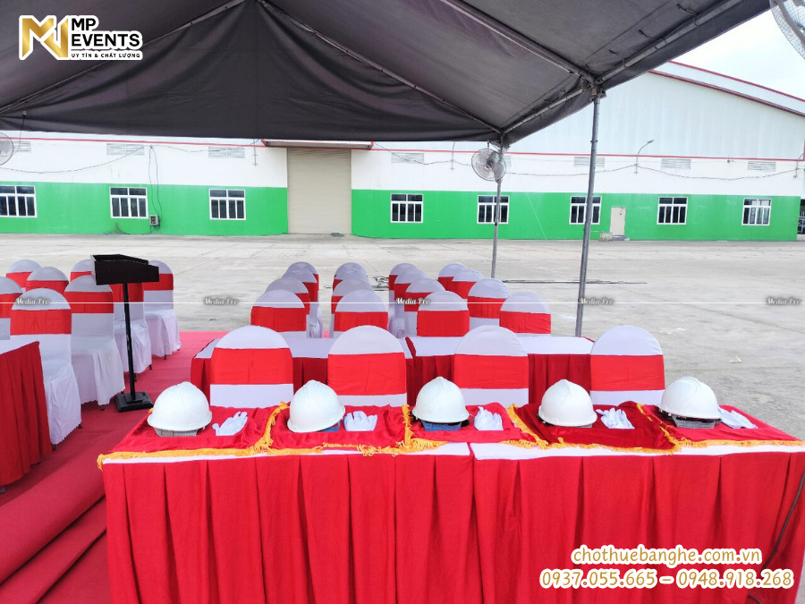 cho thuê bàn ghế tại bình dương