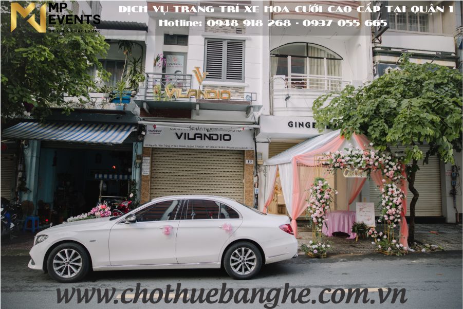 Dịch vụ trang trí xe hoa cưới cao cấp tại quận 1