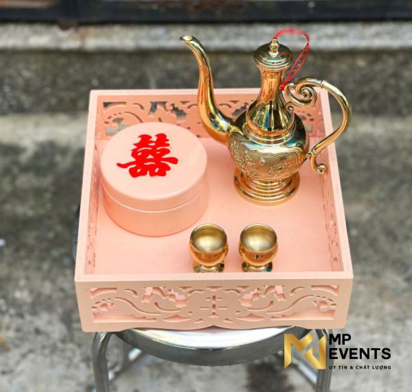 Khay trầu rượu bình đồng