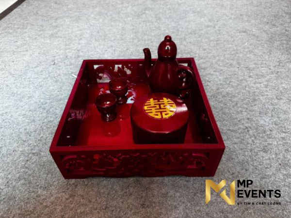 Khay trầu rượu poly màu đỏ đô 