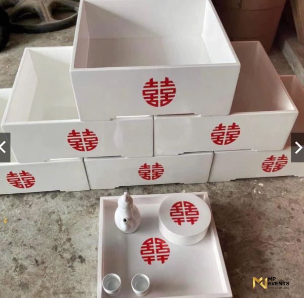 Mâm quả vuông sơn theo màu sắc yêu cầu