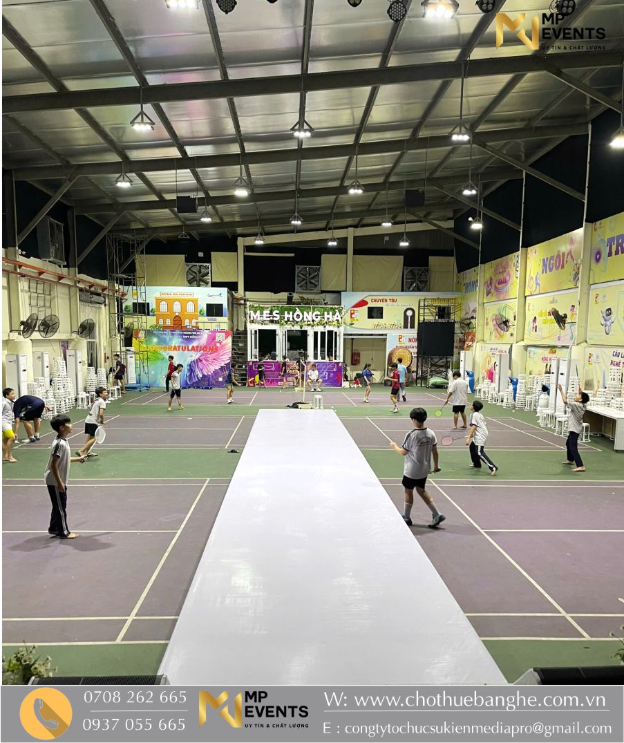 Cho thuê bục catwalk tại Trường THPT Hồng Hà