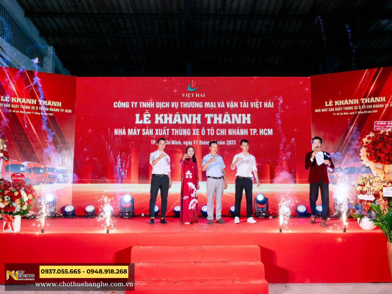 Cho thuê sân khấu kích thước 10m x 3m 