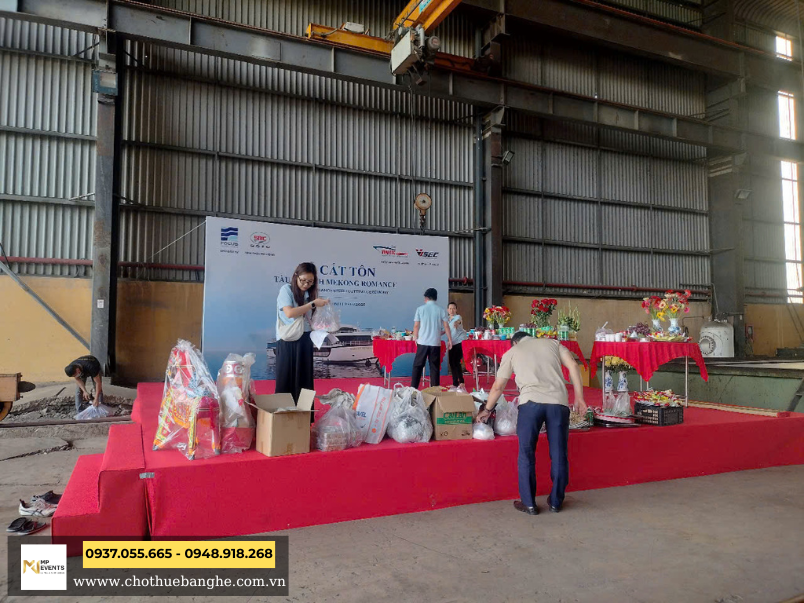 Đơn vị cho thuê sân khấu - backdrop giá rẻ tại Quận 7