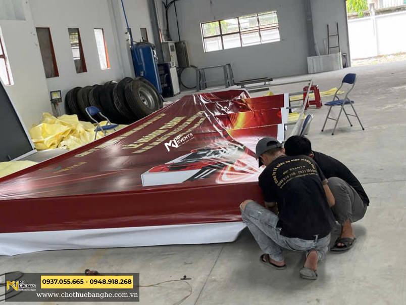 Quá trình thi công backdrop tại Củ Chi