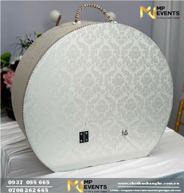 Mặt sau thùng đựng tiền hình oval 