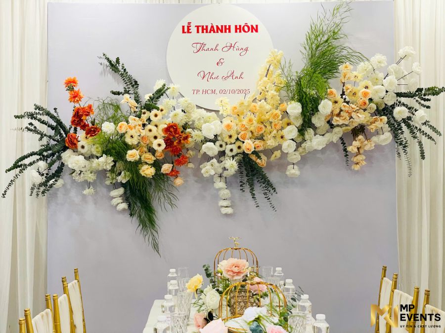 Decor backdrop gia tiên đẹp