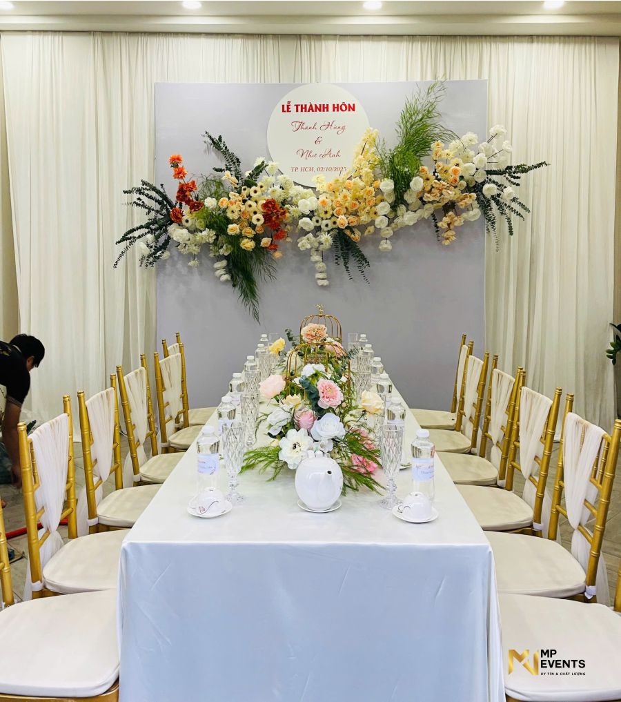 Dịch vụ cho thuê nhà trang trí gia tiên đẹp tại quận 12