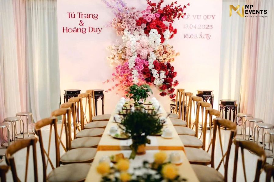 Nhận thiết kế các mẫu gia tiên hoa lụa cao cấp theo yêu cầu khách hàng